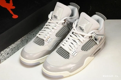 Moments” WMNS Jordan 4 Air “Frozen 0927